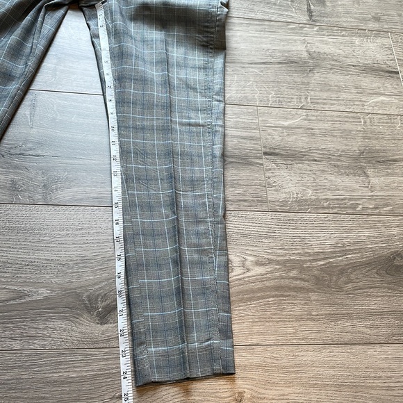 3/$35 The Iconic Ankle Pull on  Pant with Belt loops and faux pockets . - Picture 3 of 7